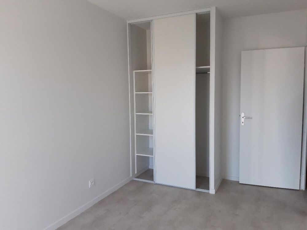 Location Appartement T3 avec terrasse et double parking à L'Isle d'Abeau L isle d abeau