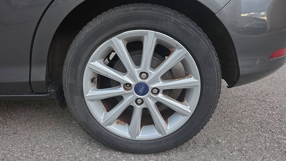 B-max 1.6 Ti 105 VCT6 Titanium 2016 occasion 38000 Grenoble