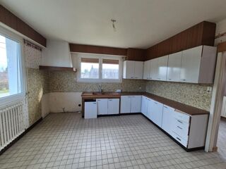  Maison � vendre 7 pi�ces 204 m�