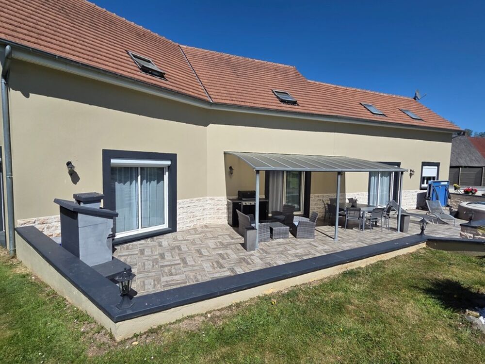 Vente Maison Grande maison bien conçu de 217 M2 sur un terrain de 3426 M2 à 10KM de Houlgate ou Villers sur mer Danestal