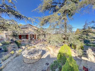  Maison  vendre 7 pices 200 m