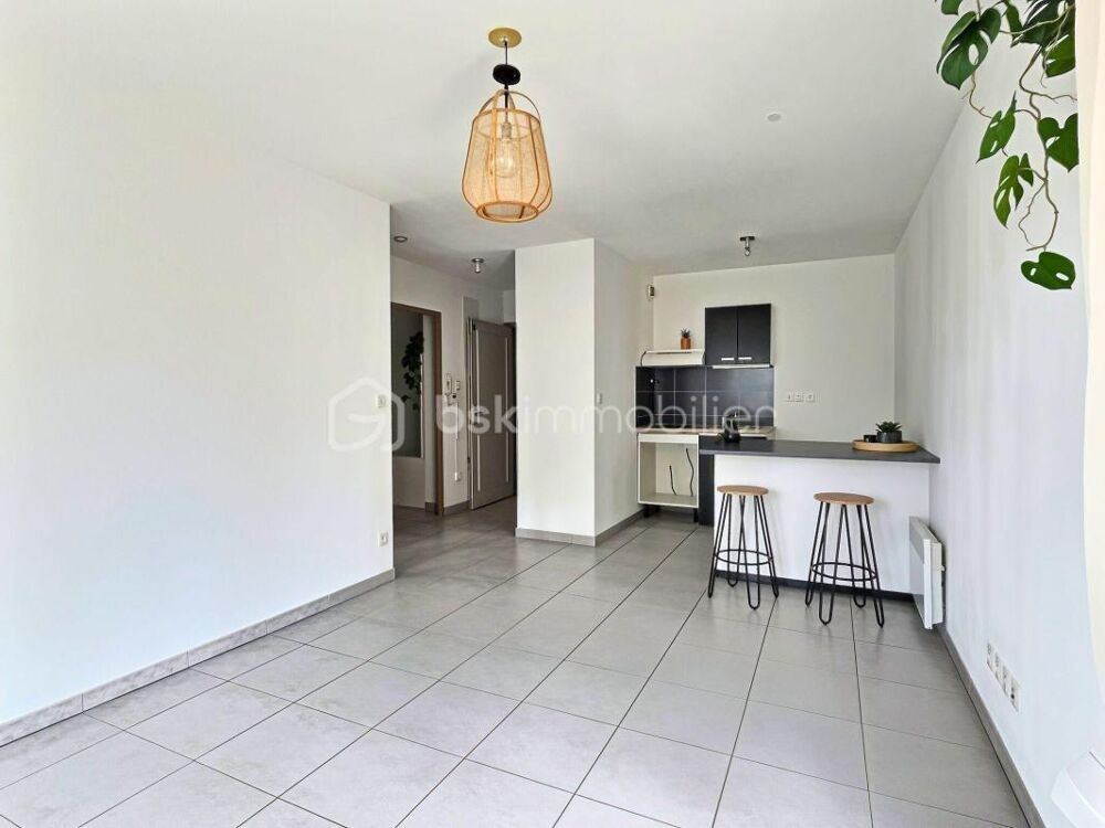 Appartement 2 pièces avec terrasse et parking