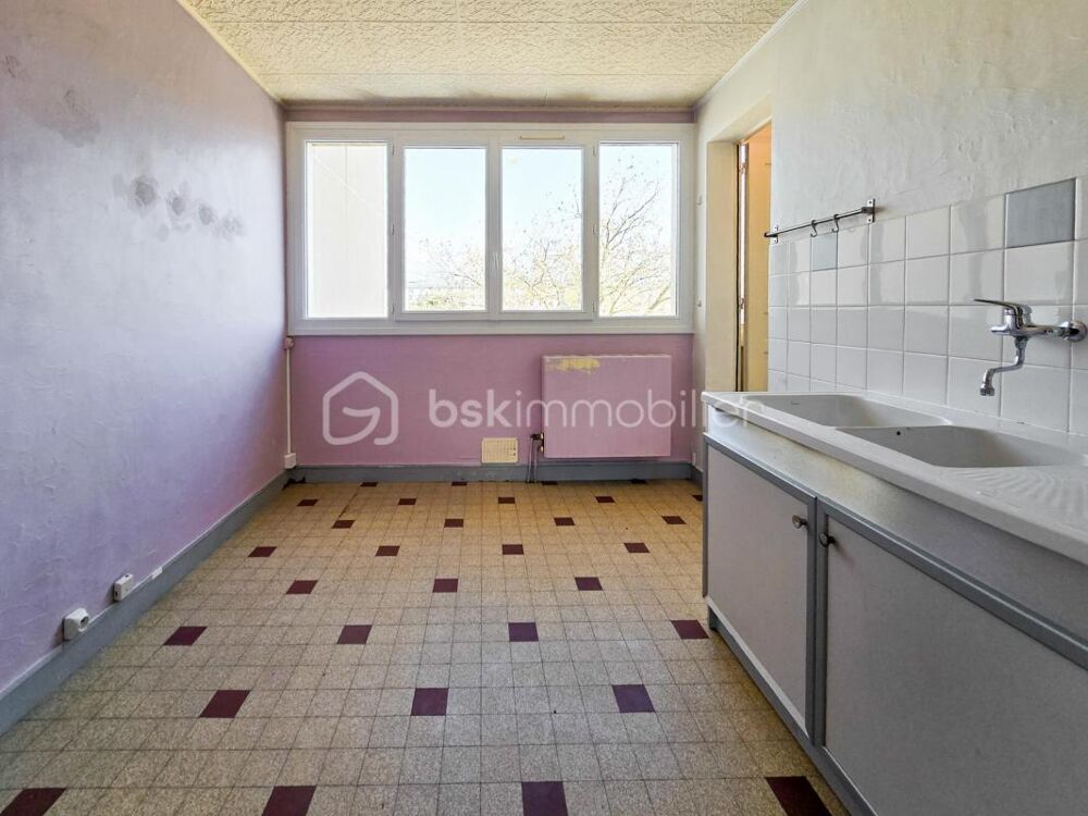 Vente Appartement Saint-Martin-d'Hères – Appartement T4 avec balcon, fort potentiel à deux pas du domaine universitaire, Neyrpic et Clinique Belle Saint martin d heres