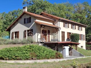  Propriété/château à vendre 9 pièces 230 m²