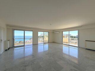  Appartement à louer 2 pièces 137 m²