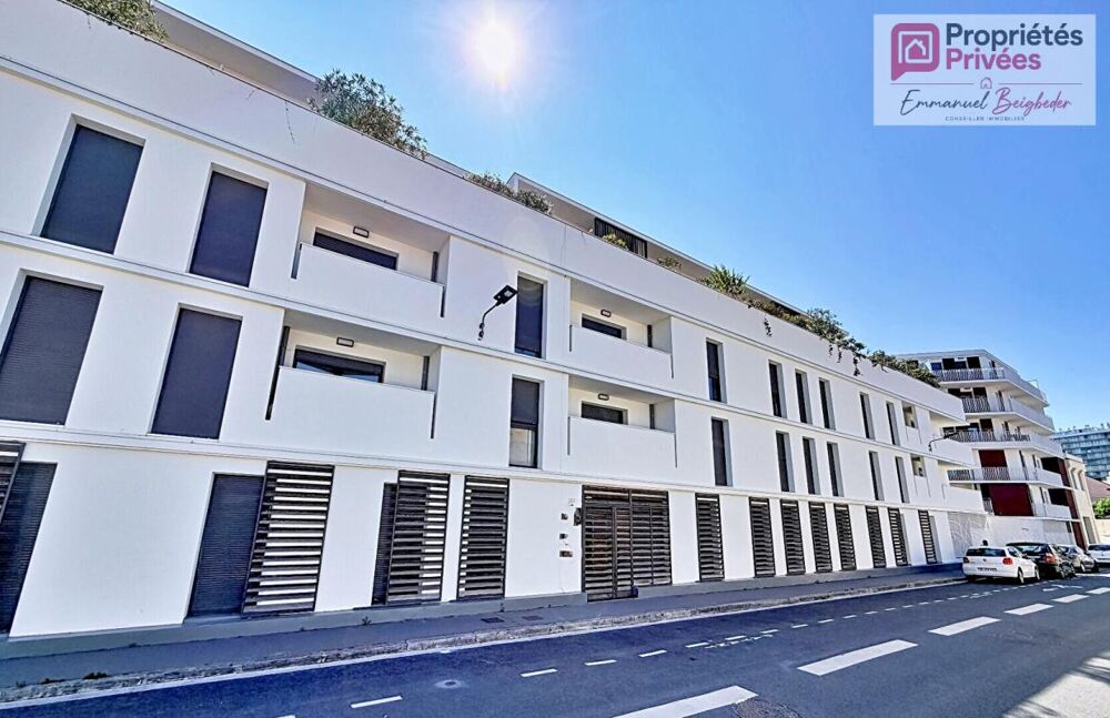 Vente Appartement Appartement Bordeaux 4 pièceS 79.2 m2 terrasses parking Bordeaux