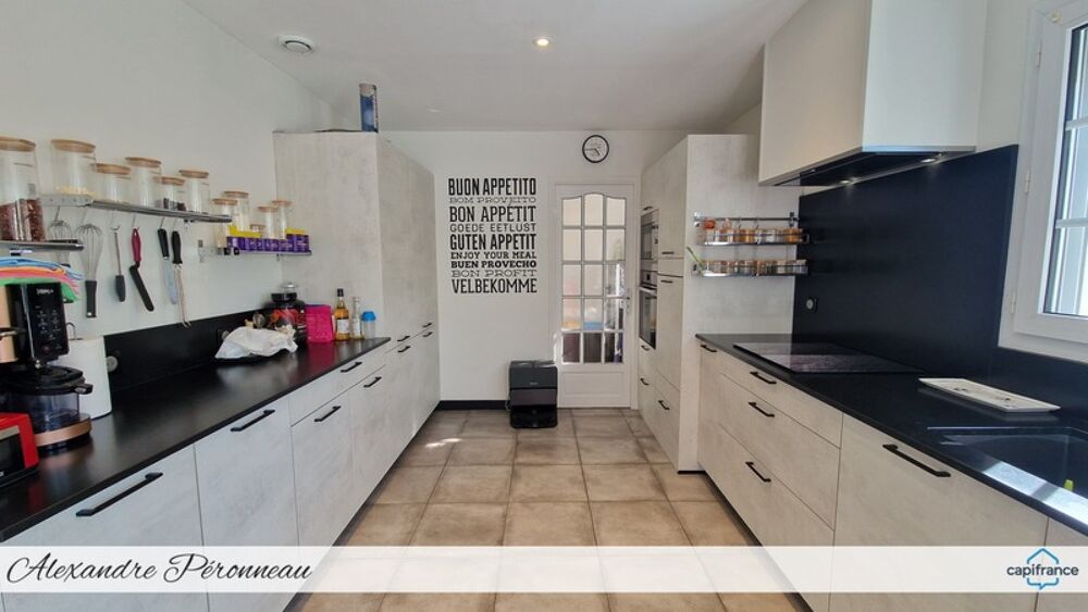 Vente Villa ? VILLA D'EXCEPTION – 6 PIÈCES – PISCINE, SPA, CINÉMA + MAISON ANNEXE INDÉPENDANTE La rochelle