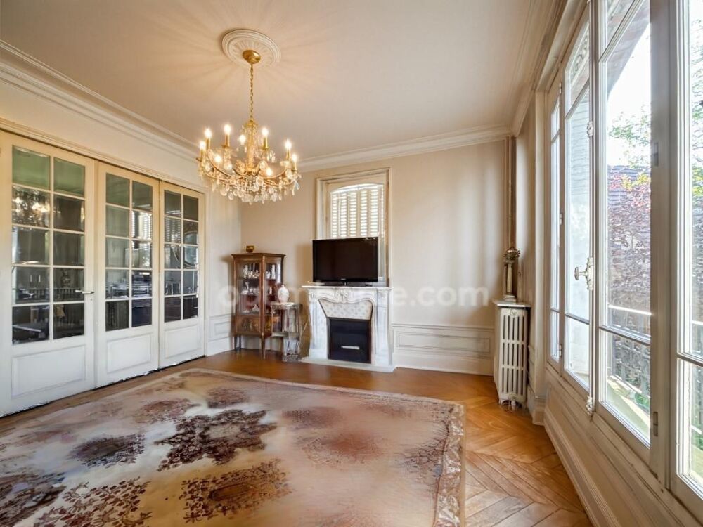 PROPRIETE - MAISON BOURGEOISE D'EXCEPTION 10 PIECES - 785 000 EUROS - TERRAIN 2000 m2