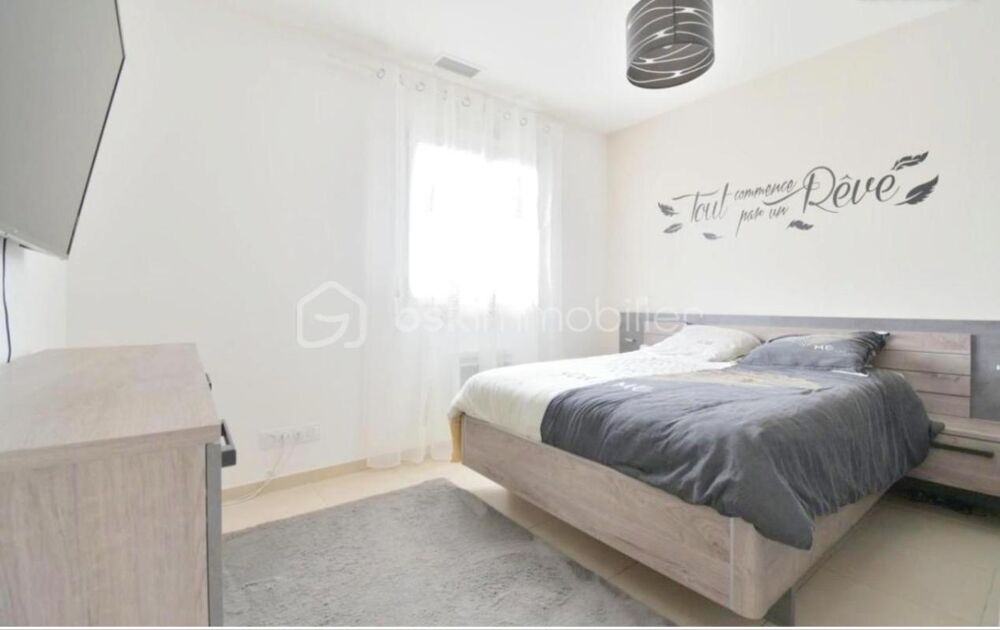 Vente Maison Villa récente de 3 chambres Puilacher