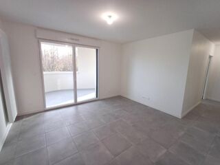  Appartement à louer 2 pièces 44 m²