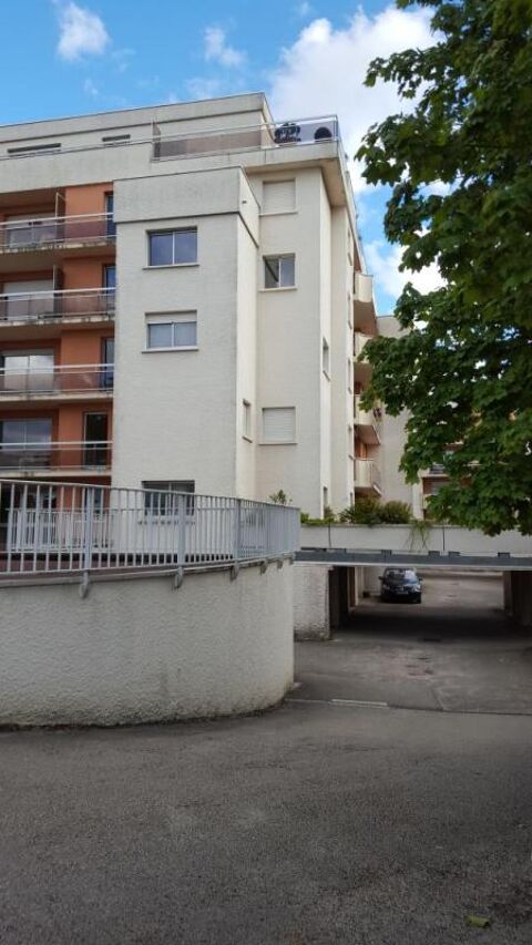  Appartement � louer 4 pi�ces 92 m�