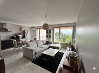  Appartement � vendre 4 pi�ces 77 m�