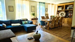  Maison  vendre 8 pices 165 m