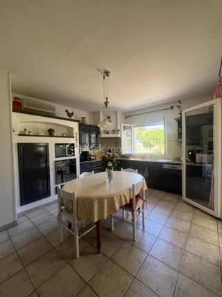  Propri�t�/ch�teau � vendre 6 pi�ces 180 m�
