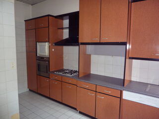  Appartement � louer 5 pi�ces 131 m�