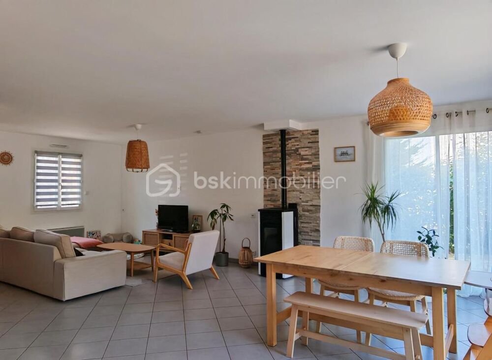 Vente Maison Maison familiale de 2012 – Lumineuse, soignée et prête à vivre Langeais