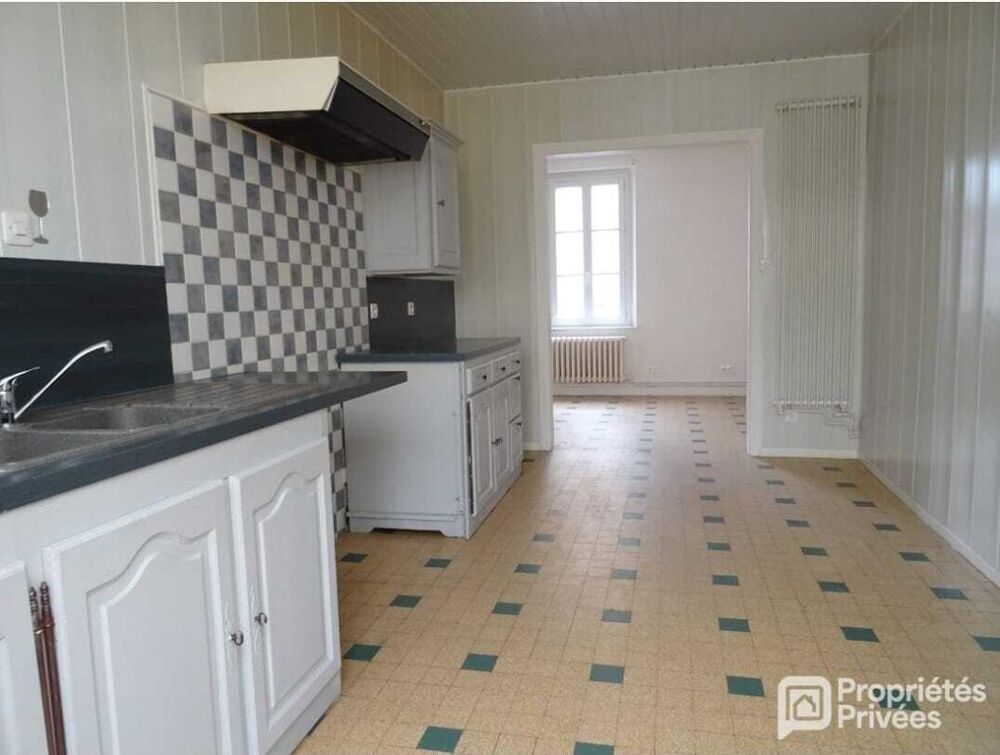 Maison de village et annexes