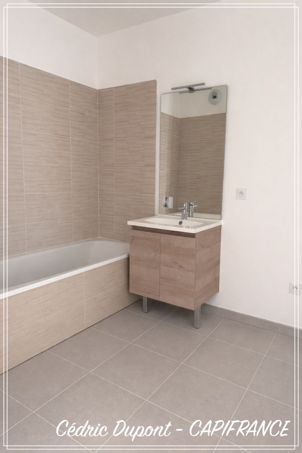 Vente Appartement Appartement à vendre 4 pièces 77m2 dernier étage - PROVINS (77) - balcon - 2 parking Provins