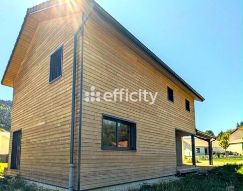   Maison Maison - 2 pièce(s) - 126 m²