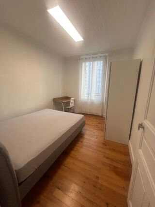  Appartement à louer 2 pièces 45 m²