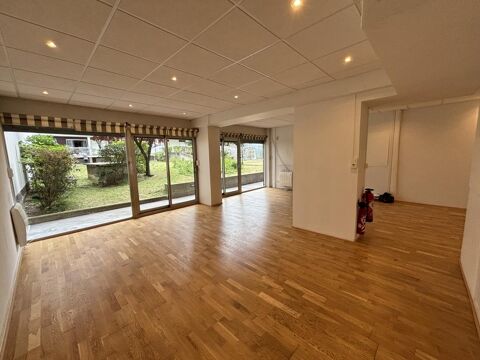 Métro Saint Maur, locaux lumineux en RDC 3524 75011 Paris