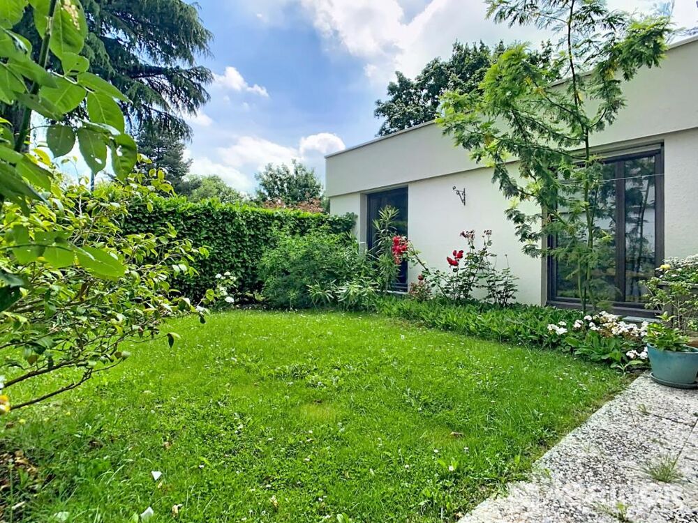 APPARTEMENT DANS RESIDENCE SECURISEE AVEC ASCENSCEUR 3 CHAMBRES, JARDIN SUD, STATIONNEMENT