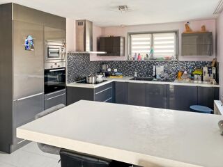  Maison  vendre 5 pices 143 m