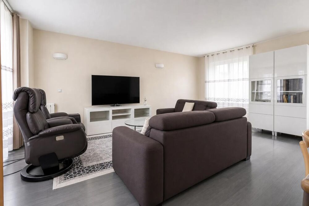 Duplex 4 pièces 92 m² avec terrasse à Stains