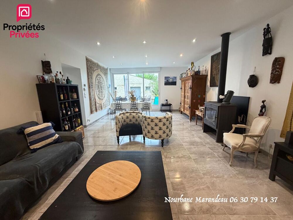Charentaise - 159 m2 - 3 chambres - Grandes dépendances - PRIX 282 150 HAI