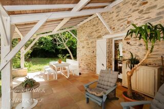  Maison � vendre 9 pi�ces 317 m�