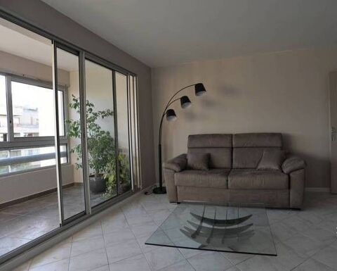   Beau 2P meubl 44m avec loggias Appartement - 2 pice(s) - 44 m