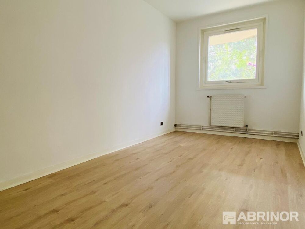 Vente Appartement APPARTEMENT T3, 2 CHAMBRES BALCON GARAGE Villeneuve d ascq