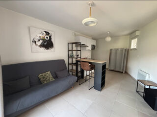  Appartement à louer 1 pièce 28 m²