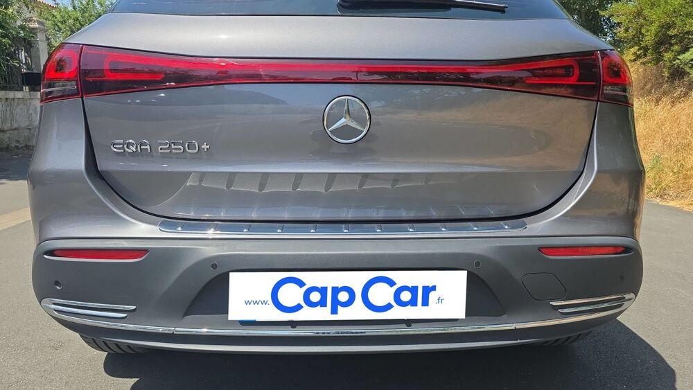 Classe E EQA 70 kWh 250+ &Eacute;dition - Premi&egrave;re main Garantie constructeu 2023 occasion 17000 La Rochelle