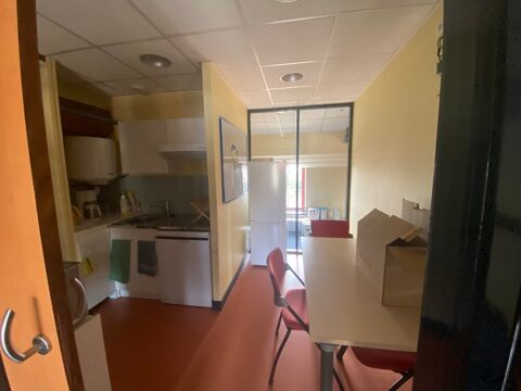  A VENDRE - BUREAUX 