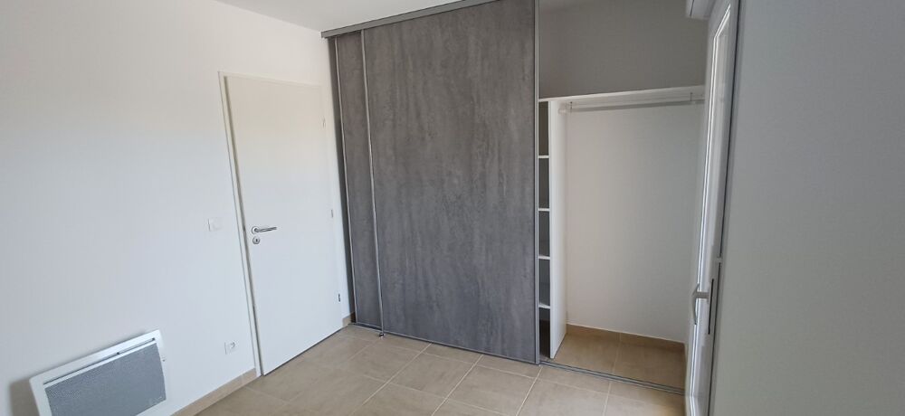 Location Appartement T3 avec terrasse et parking à BORMES-LES-MIMOSAS Bormes les mimosas