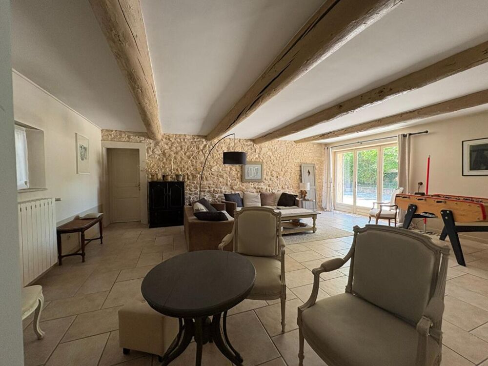 à vendre  Propriété/château Pernes-les-Fontaines (84210)