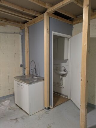   Dpt Savoie (73), à louer CHAMBERY local d'activité 110 M² Chambery