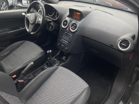 Corsa 1.4i Twinport EDITION - CLIM- RADAR DE RECUL PHARE AUTO REGU 2011 occasion 14650 Carpiquet