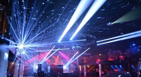   A VENDRE PROCHE RENNES (35) PARTS SOCIALES- DISCOTHEQUE D'ENVERGURE 