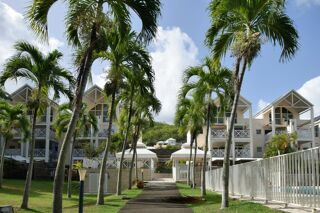 Vente Appartement LE DIAMANT (972) - Baisse de prix Proche Plage Appartement T1 (31m2) + Terrasse - Piscine - Parc - 31 m2 + Terrasse Le diamant