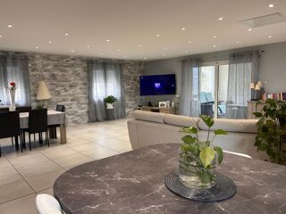  Villa � vendre 6 pi�ces 205 m�