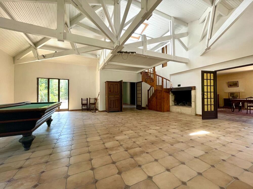 Vente Maison Maison Mérignac (proche golf / zoo Pessac) 7 pièce(s) 272 m2 + sous sol total Merignac