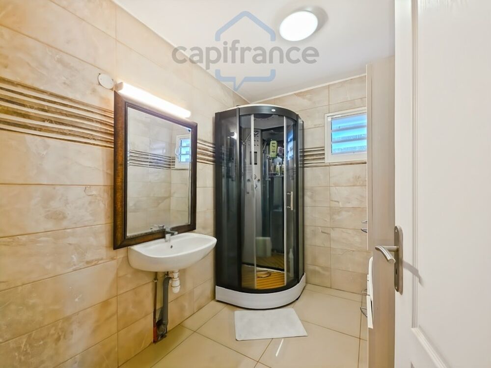 EXCLUSIVITÉ  Villa contemporaine avec piscine  Bas de la Bretagne, Saint-Denis