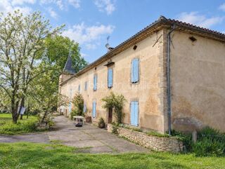 Vente Propriété/Château Rare ! En exclusivité magnifique propriété dans le Lautrecois de 2,8 ha et 600 m2 habitables + piscine et dépendances Lautrec