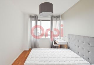  Appartement à louer 5 pièces 82 m²