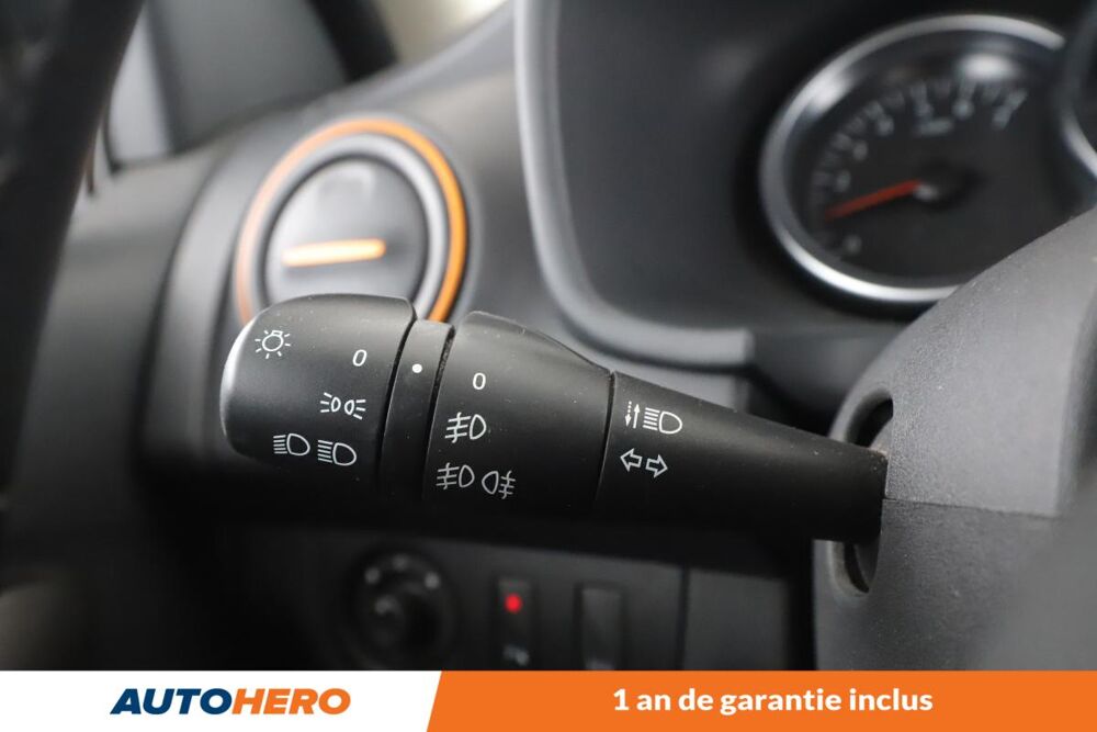 Sandero 0.9 TCe Explorer 90 ch 2017 occasion 92130 Issy-les-Moulineaux