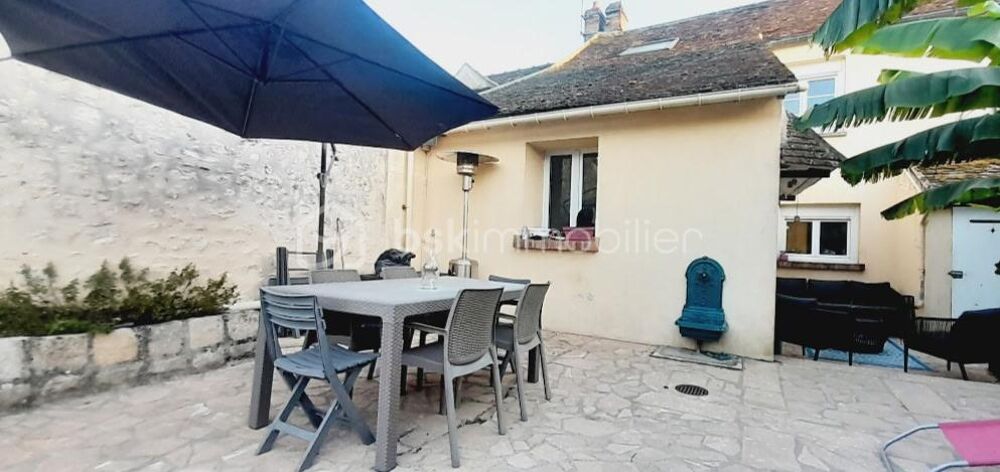Charmante maison des années 70 avec terrasses au coeur de la ville