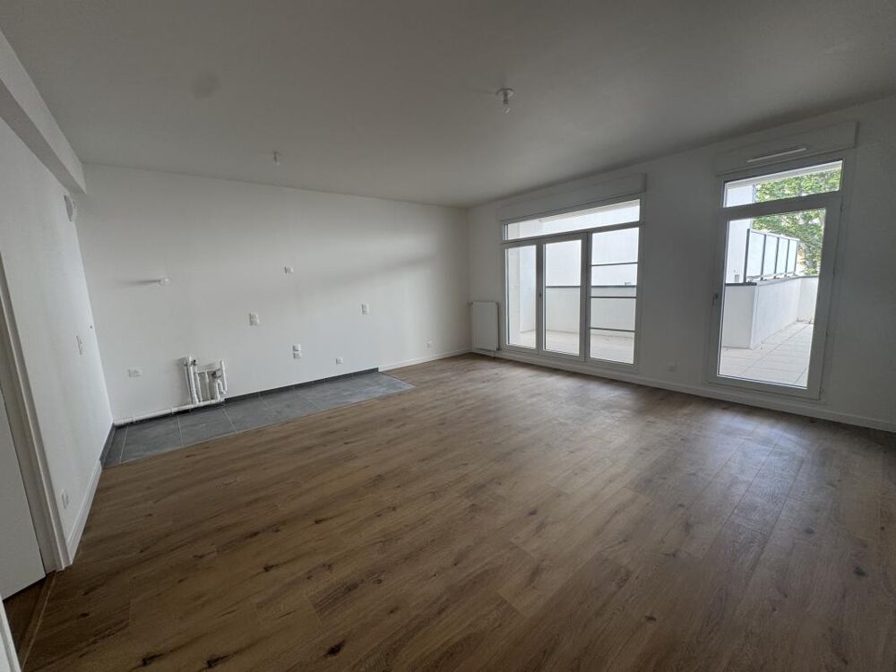 Vente Appartement A VISITER - 4 PIÈCES AVEC BALCON & PARKING –  PROCHE MÉTRO Saint ouen sur seine