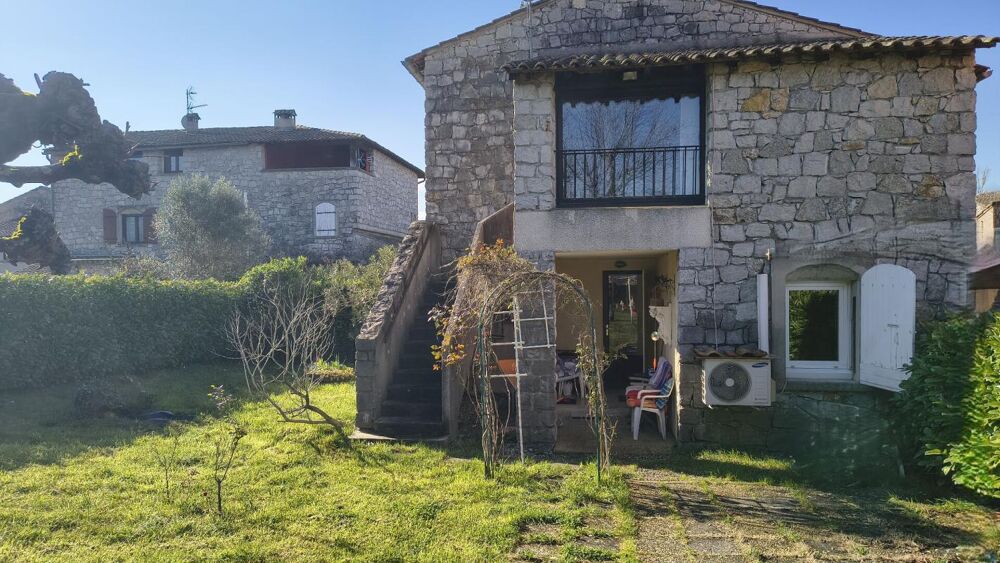 Maison de charme en pierre 90.9 M² CARREZ . Jardin, Mazet en pierres et Forage privatif